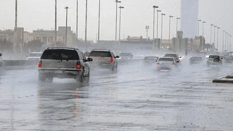 توقعات الطقس هذا الأسبوع في جدة والرياض.. أمطار غزيرة وتحذيرات هامة من الأرصاد