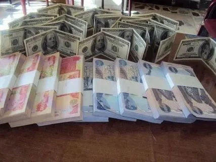 سعر الدولار اليوم في العراق.. تعرف على قيمة 100 دولار مقابل الدينار الأربعاء