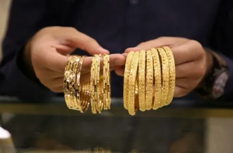 تحرك مفاجئ في أسعار الذهب اليوم بعد قرار خفض الفائدة من البنك المركزي