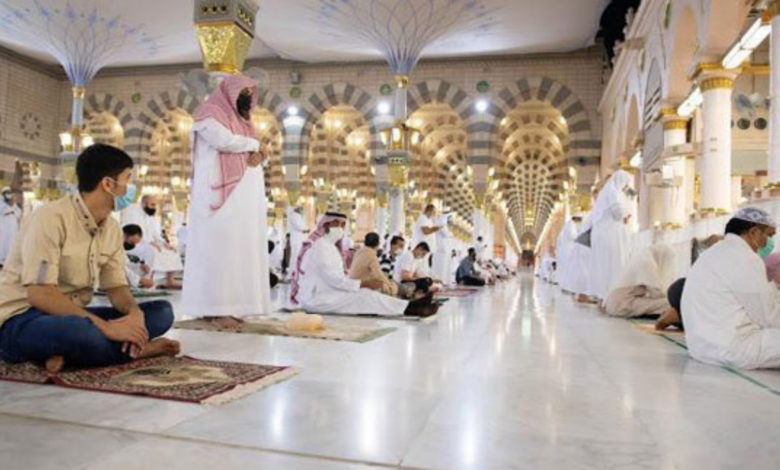 أجواء إيمانية من الحرمين.. جدول صلاتي التراويح والتهجد في رمضان 1447هـ