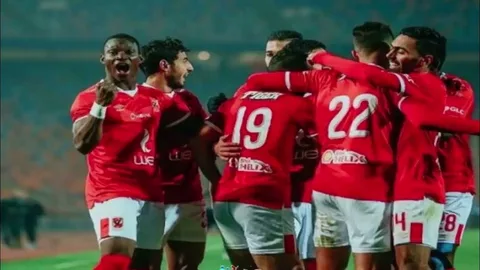 تابع مباراة الأهلي ضد شبيبة القبائل 2026.. القنوات المجانية والمعلق الرسمي للمباراة