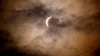 شاهد كسوف الشمس 2026.. موعد الظاهرة المذهلة وأفضل أماكن رؤيتها