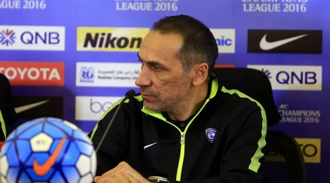 من الملاعب إلى التدريب.. كيف صنع جورجوس دونيس "Georgios Donis" مجده وبطولاته قبل تولي قيادة الكرة السعودية؟